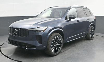 2026 Volvo XC90 Ultra Dark