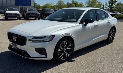 2025 Volvo S60 Core