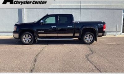 2011 GMC Sierra SLE