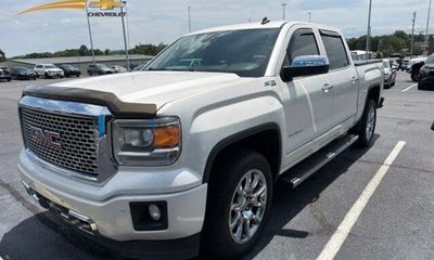 2014 GMC Sierra Denali