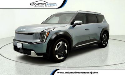 2024 Kia EV9 Land