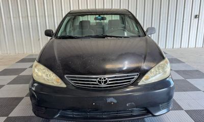 2006 Toyota Camry Standard