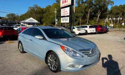 2012 Hyundai Sonata Middle Level