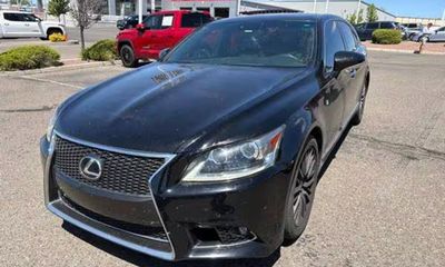 2015 Lexus LS 460