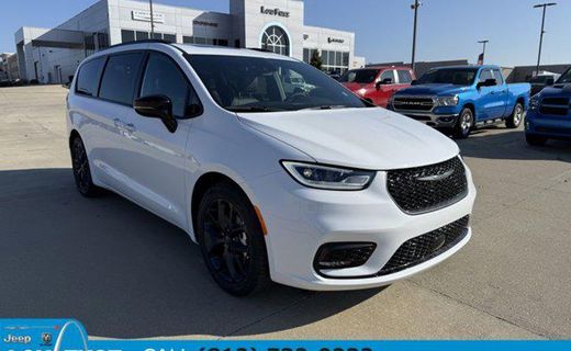 2026 Chrysler Pacifica Limited