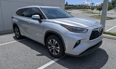 2021 Toyota Highlander XLE