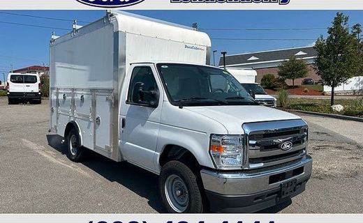 2026 Ford E-350 Base