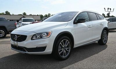 2018 Volvo V60CC Premier