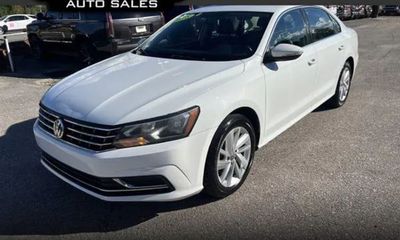 2018 Volkswagen Passat SE W Technology