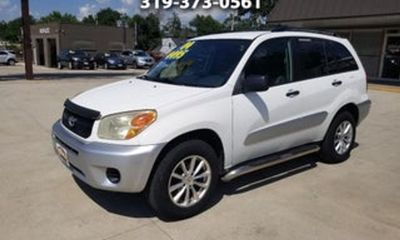 2004 Toyota RAV4 Base