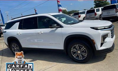 2026 Chevrolet Traverse LT