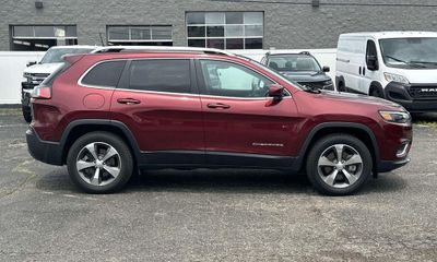 2019 Jeep Cherokee Overland