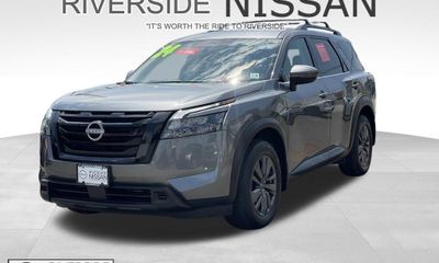 2024 Nissan Pathfinder SV