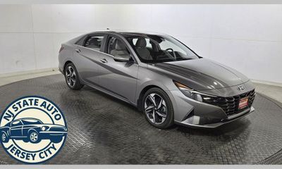 2023 Hyundai Elantra Limited