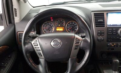2013 Nissan Armada SV