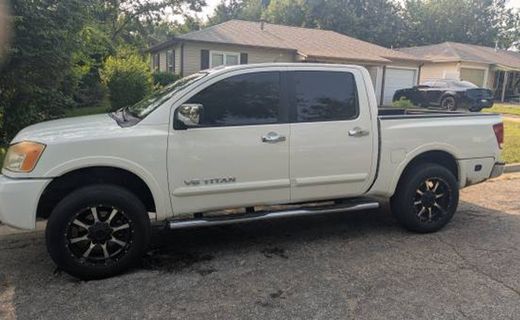 2010 Nissan Titan XE