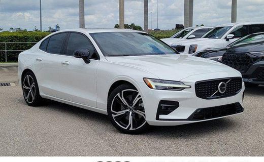 2025 Volvo S60 Plus Dark