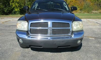 2005 Dodge Dakota SLT Sport