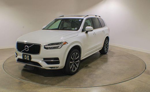2019 Volvo XC90 Momentum