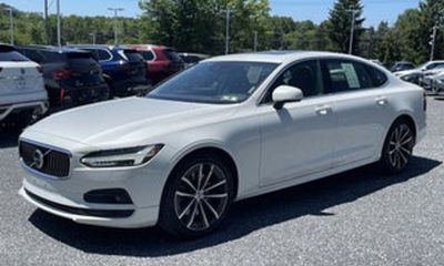 2021 Volvo S90 Momentum