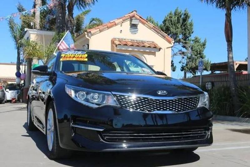 2016 Kia Optima — a typically priced live listing
