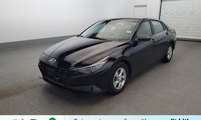 2023 Hyundai Elantra SE