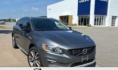 2018 Volvo V60CC Premier