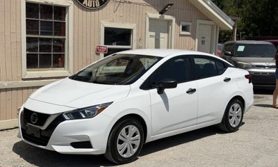 2022 Nissan Versa S