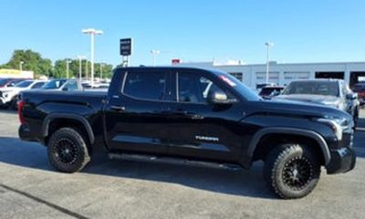 2022 Toyota Tundra SR5