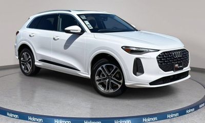 2025 Audi Q5 Quattro Premium