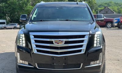 2016 Cadillac Escalade ESV Premium