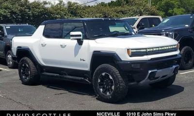 2023 GMC Hummer EV Pickup High