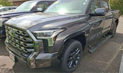 2025 Toyota Tundra Platinum