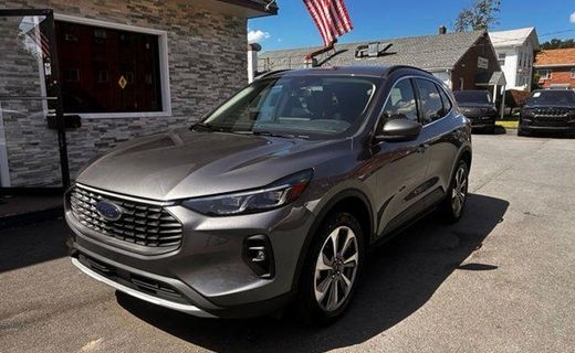 2022 Ford Escape SE Fhev