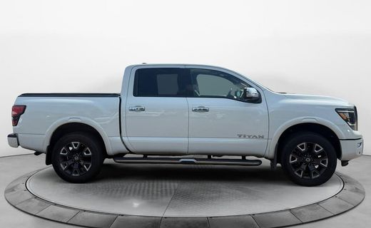 2022 Nissan Titan