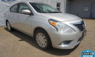 2016 Nissan Versa SV