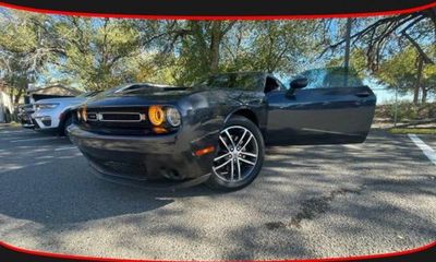2019 Dodge Challenger SXT