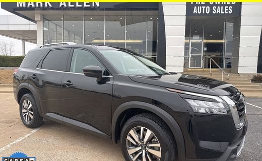 2025 Nissan Pathfinder SL