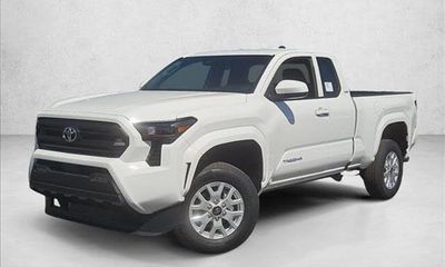 2026 Toyota Tacoma SR5 Xtracab