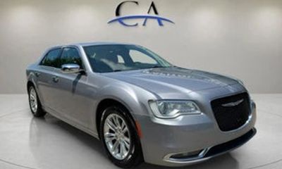 2017 Chrysler 300 300C