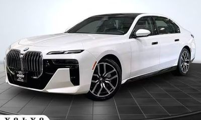 2024 BMW 740I xDrive
