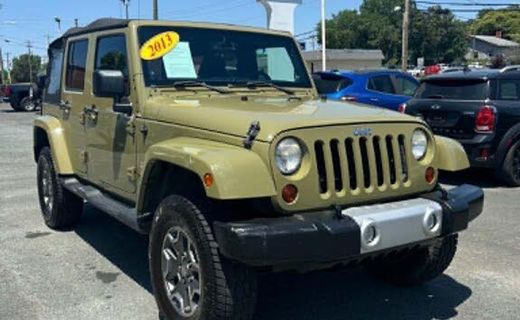 2013 Jeep Wrangler Sahara