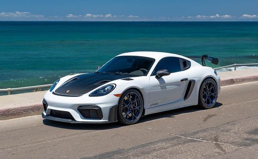 2025 Porsche 718 Cayman GT4 RS