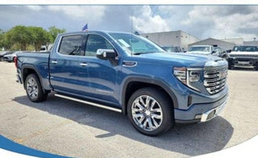 2023 GMC Sierra AT4