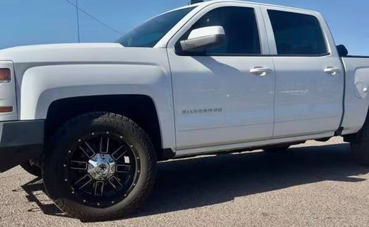 2017 Chevrolet Silverado LT