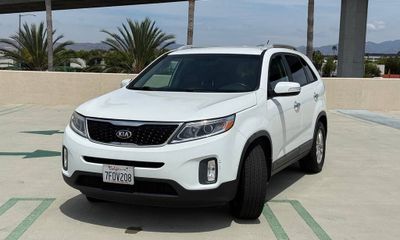 2015 Kia Sorento GL