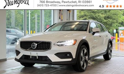 2026 Volvo V60CC Plus
