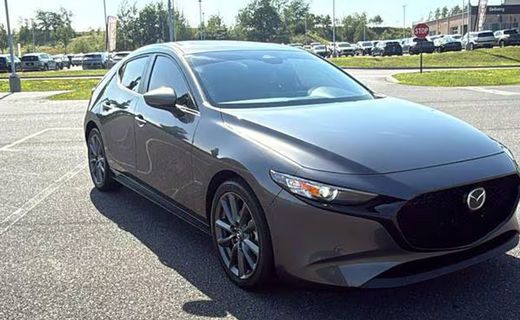 2024 Mazda MAZDA3 Preferred Package