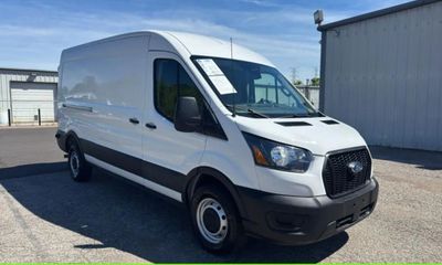 2024 Ford Transit Medium Roof