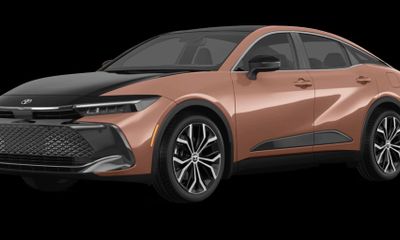 2025 Toyota Crown Platinum